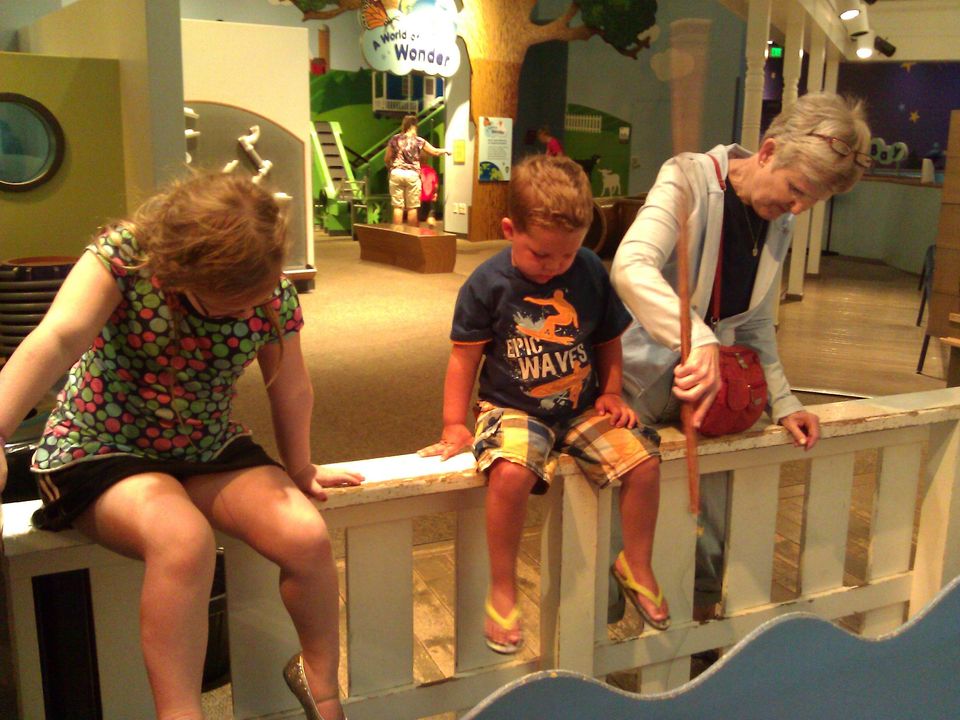 Cruz'in the Science Center and Meeting Cash