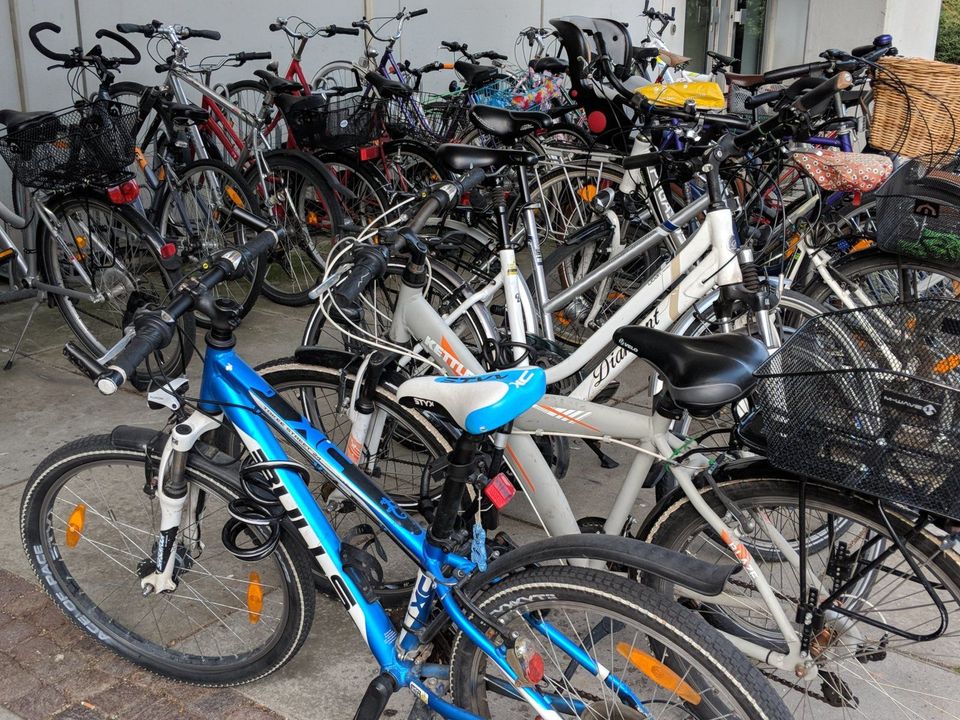 Lass uns alle zusammen radfahren