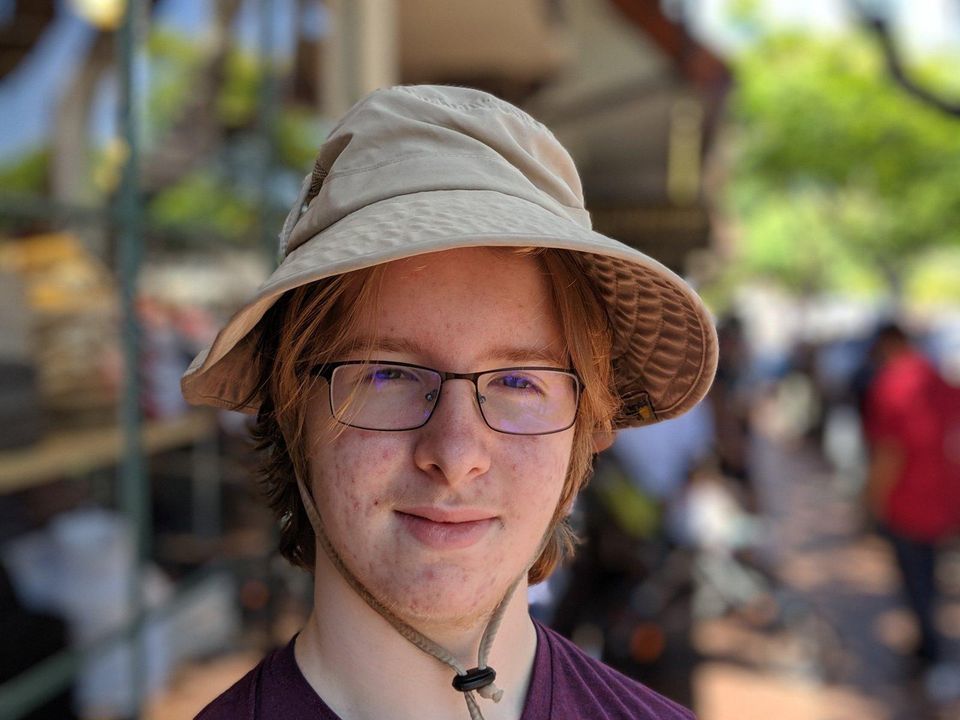 The Great West Coast Tour - Day Irrelevant - Solvang, CA - Buster Finds A Hat!